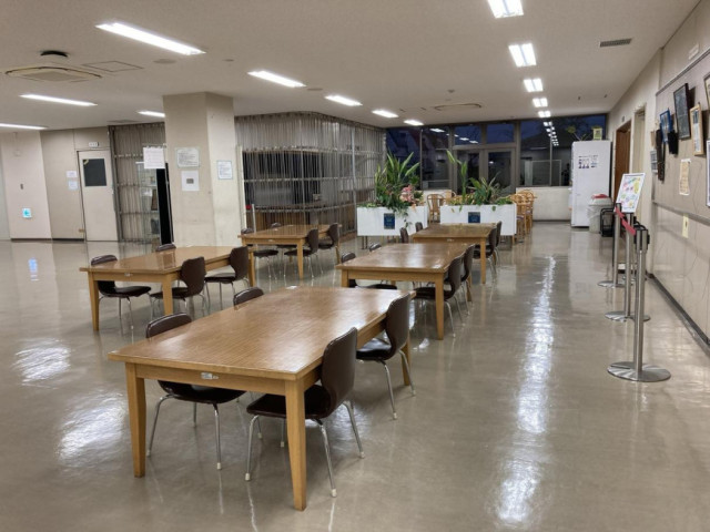 楠葉生涯学習市民センター 本館2階 ロビー